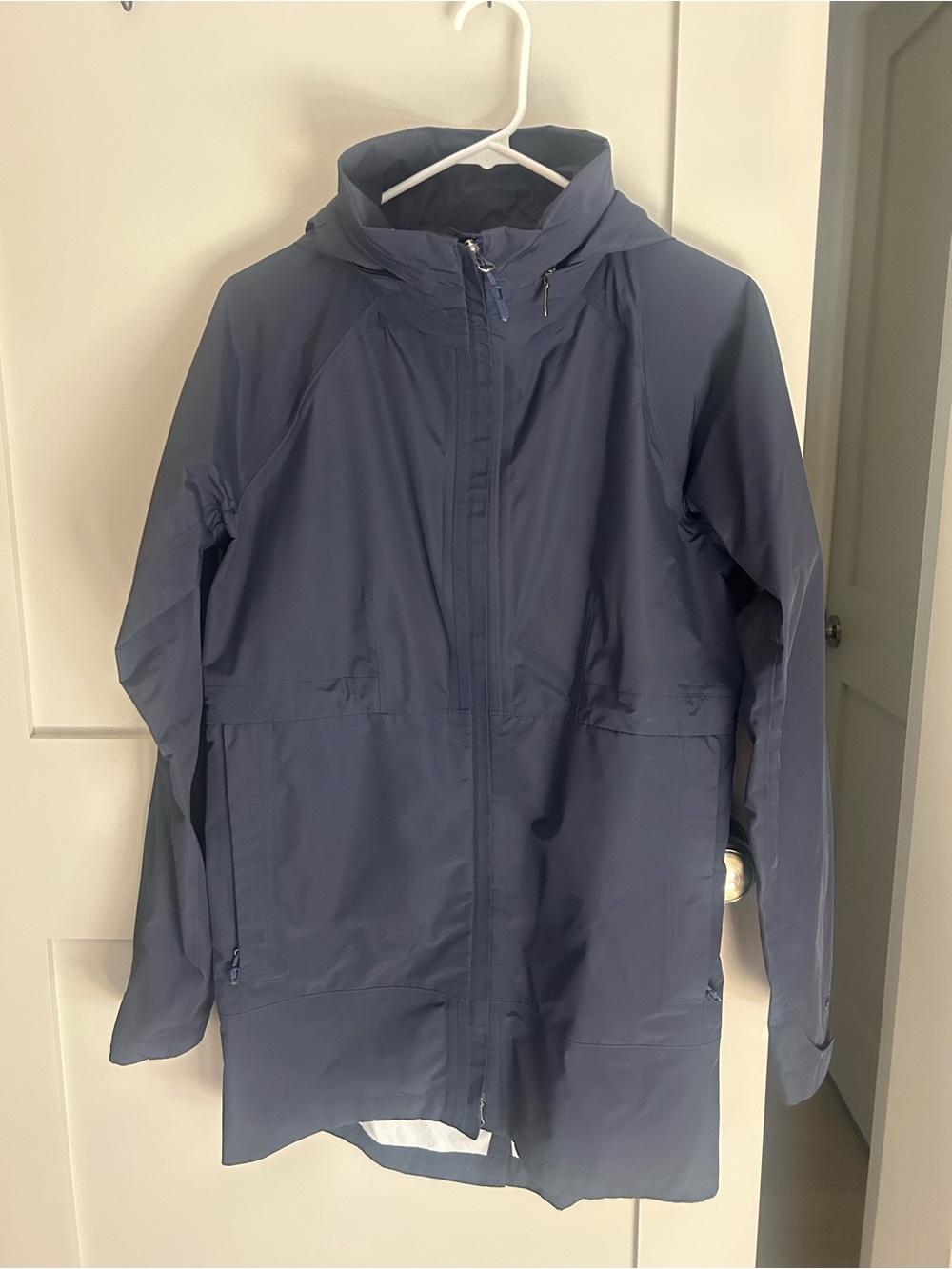Marmot Women’s  Hooded Raincoa